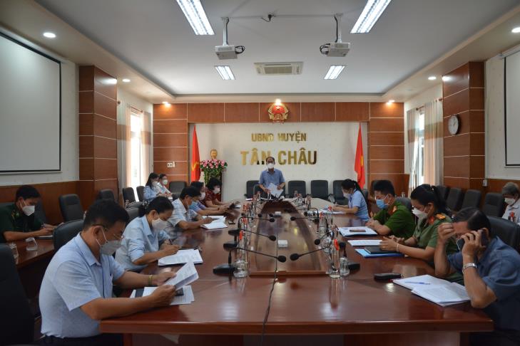 Thường trực HĐND huyện Tân Châu giám sát UBND huyện về việc chấp hành pháp luật về bảo đảm an ninh trật tự trên địa bàn huyện